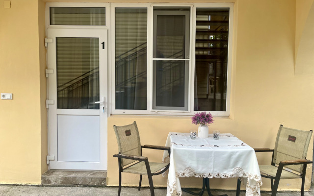 Rita Guest House