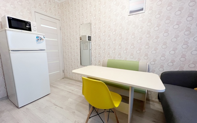 1ka Nevabed U Metro Flat