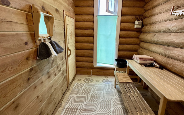 Izba Private House