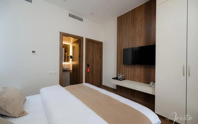 Aristo Boutique Hotel