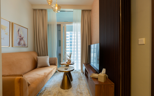 Keyrock Living Lakeview in Business Bay Apartments