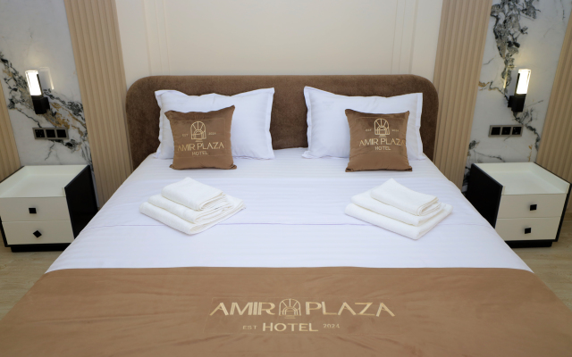 Amir Plaza Hotel