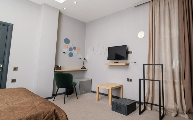 Maestro Hotel