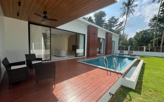 Level Villas, Villa