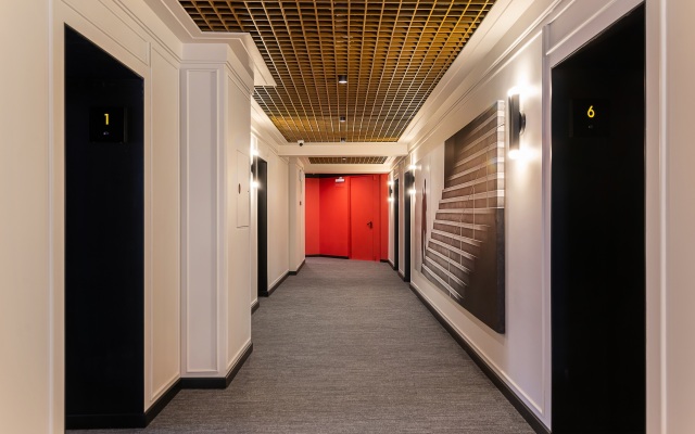 Select Hotel