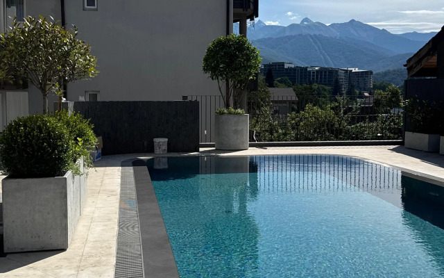 Elpida Hotel