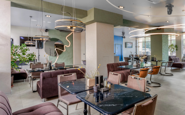 Отель Южный