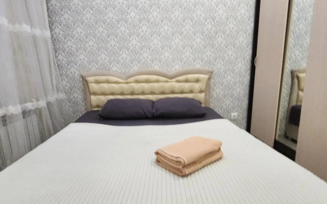 Na ulice Zyiryanovskaya 61 Flat