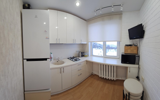 Квартира уютная рядом с памятником Алеша