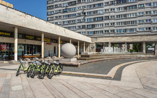 Na Ploschadi Pobedy Apartments