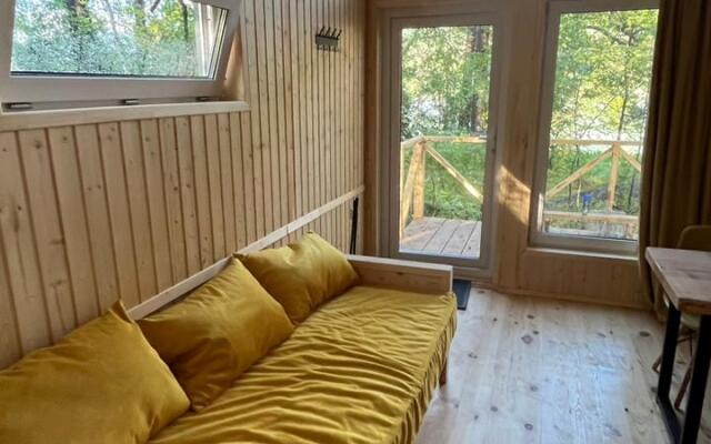 Kamyshla Park Glamping