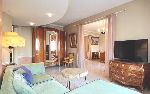 Апартаменты Исторические на Гражданской 3