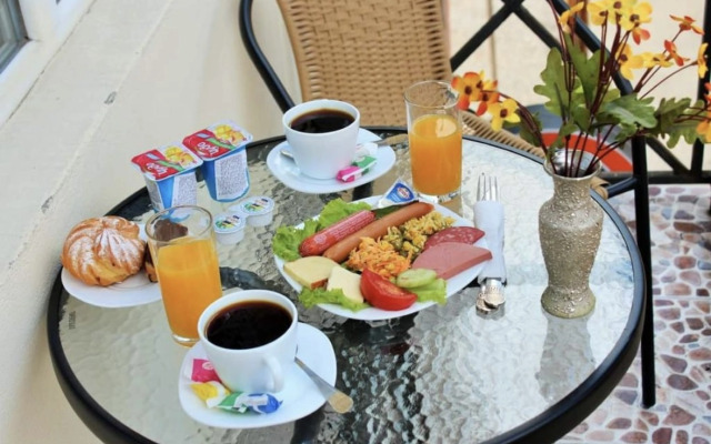 Qeroli old town Hotel