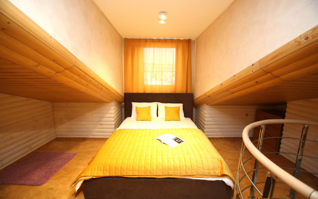 Dvukhurovnevye Nevsky 5 Apartment