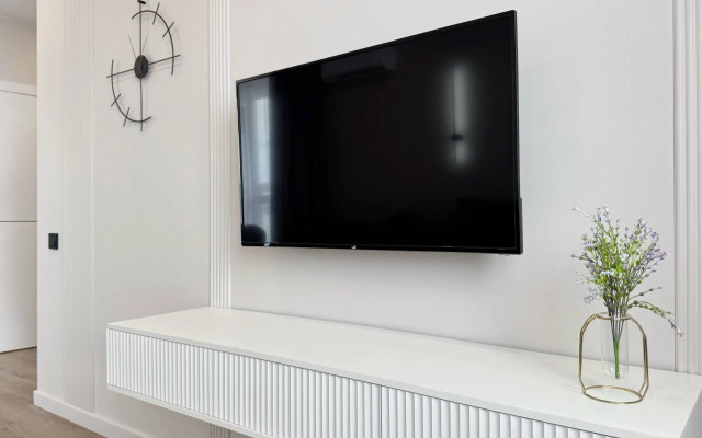 Квартира Уютная с Видом на Море и Русский Мост