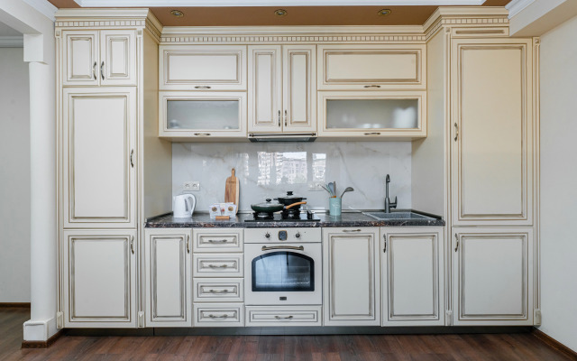 KeyGo #0164, 2 Bedroom, City Center, Saryan Street Apartments