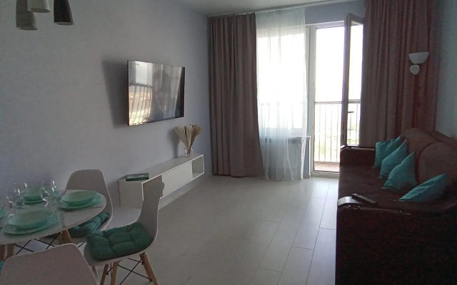 Uyutnaya yevrodvushka s vidom na Onezhskoye ozero Flat
