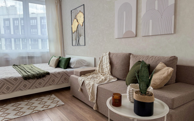 Studiya Beige Flat