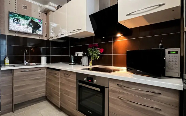 Квартира 3 Комнатная Около Ривьеры