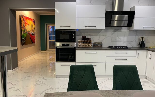 Dlya Vsey Semyi S Zonoy Spa Private House