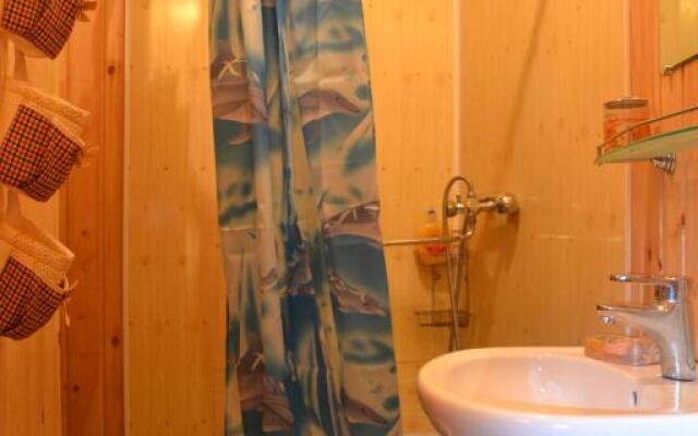 Bajkal-Lotsman Guest House