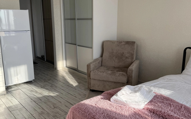 Uyutnaya Studiya S Velikolepnymi Zakatami Flat