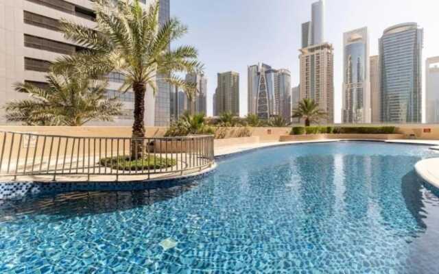 Luxury 1 Bedroom on Marina Walk Apartments