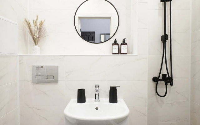 Квартира Родионова 202/2-70