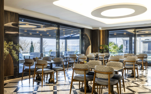 Ezkar Bathonea Art Istanbul Hotel
