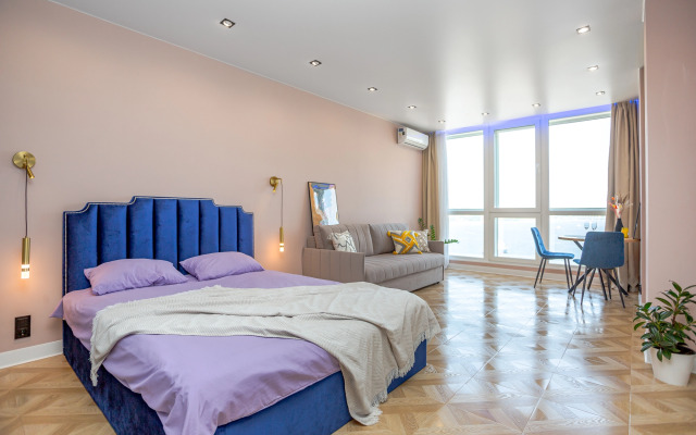 Апартаменты с витражом