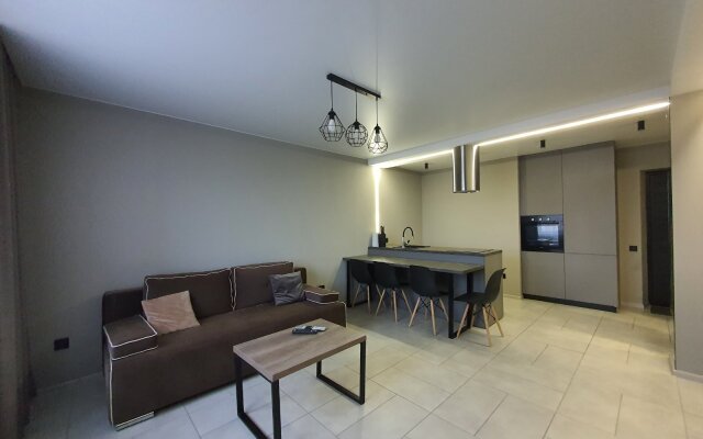 Apartamenty S Gostinnoy I Izolirovannoy Spalney Flat