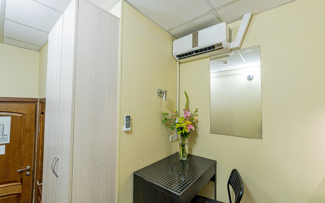 Mini Hotel Kashirskiy - Hostel