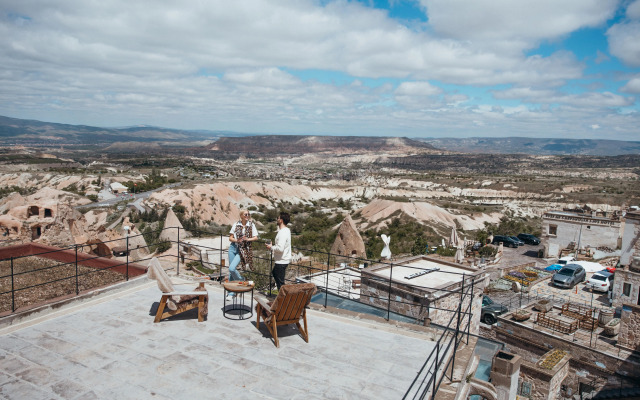 Millstone Cave Suites