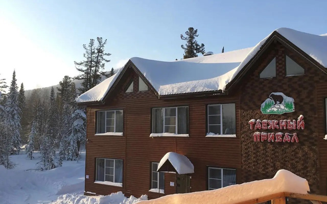 Taezhnyij Prival Guest House