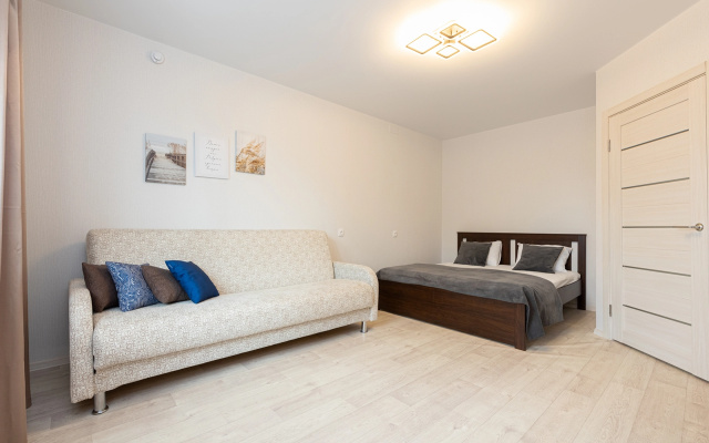 Апартаменты KvartalApartments на Кораблестроителей 80