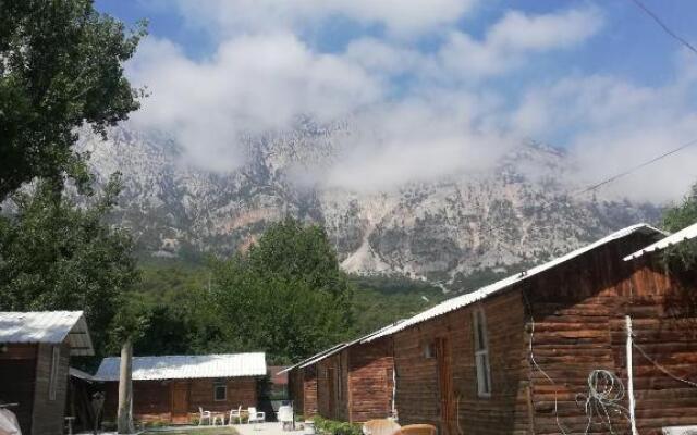 Lime Tree Houses Hotel