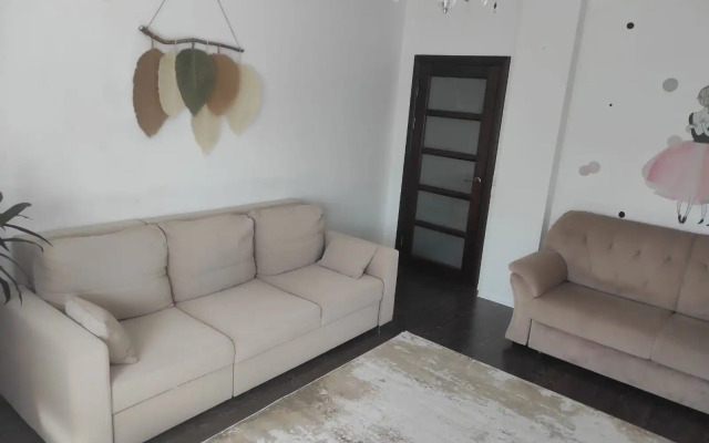 Квартира Уютная 2-к , недалеко от центра Калининграда