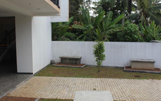 Surf N Summer Guest house