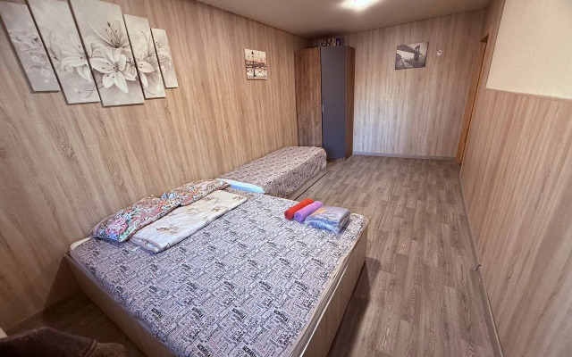 Na Demonstratsii 5 Flat