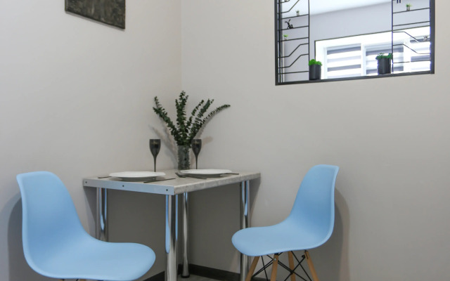 Studiya U Yablonevogo Sada Flat
