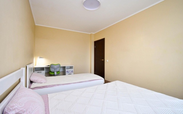 Квартира уютная возле Краевой Больницы в туристическом центре города