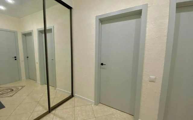 Апартаменты на Баумана 1