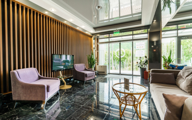Greis Nebug Kalipso Hotel
