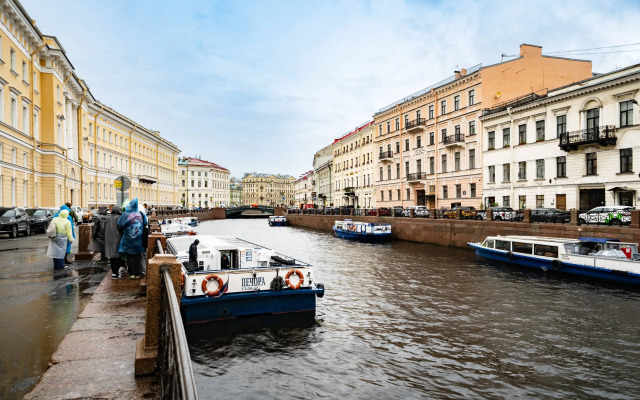 Апартаменты Делюкс на Мойке 40