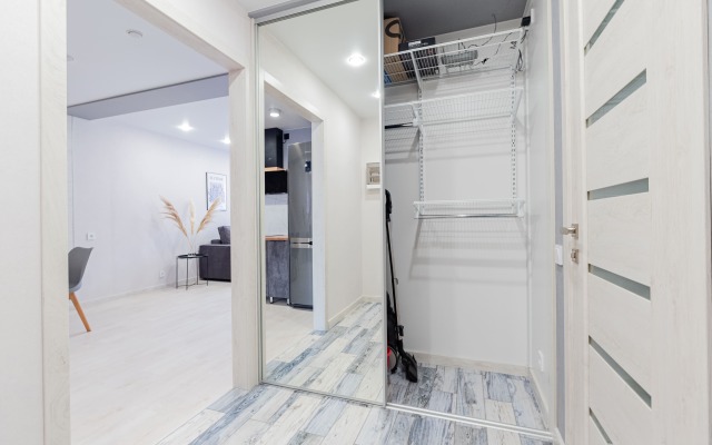 Апартаменты Петровские на Набережной озера 22