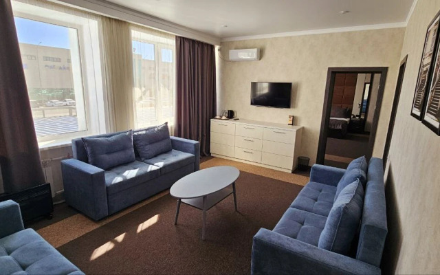 Meridian Hotel