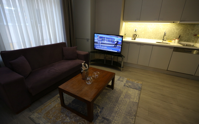 Отель Molton Nisantasi Suites