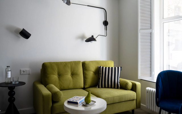 Апартаменты с журавлями в центре Петербурга