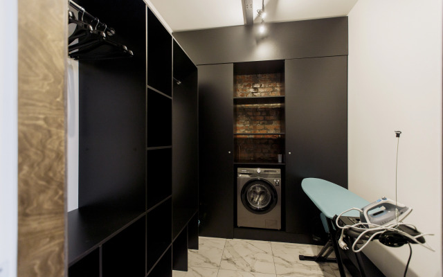 V Samom Tsentre Goroda Flat