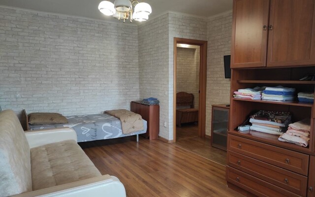Na Prospekte Tolbukhina 31 Flat